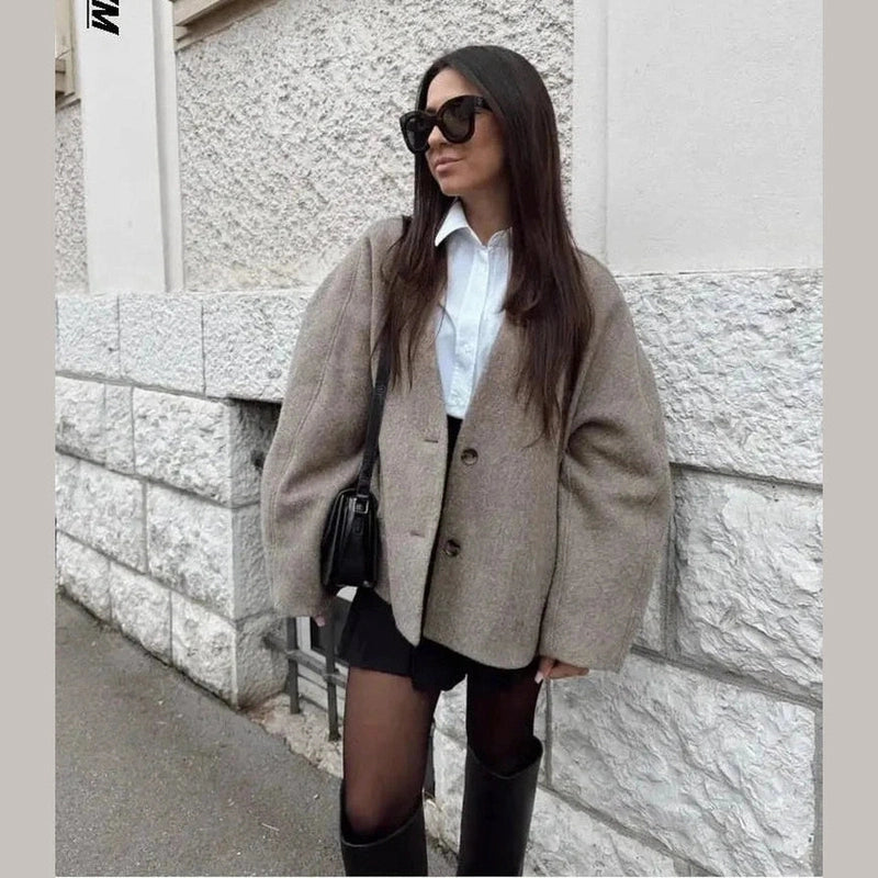 Bonjour MelbourneSweaterChloe - Stylish Oversized Blazer for Effortless Minimalist Comfort