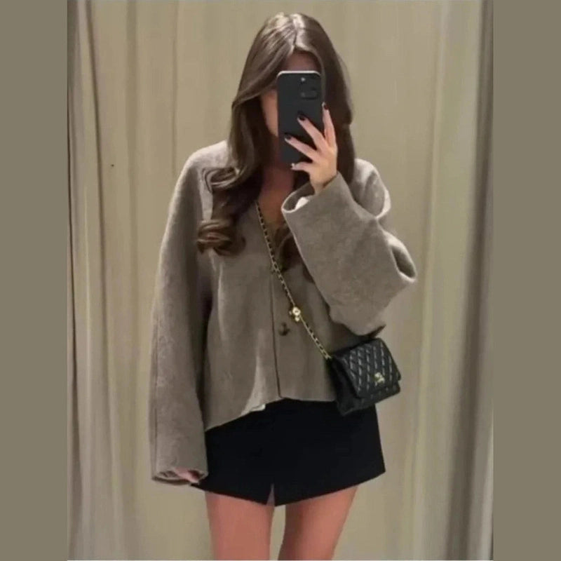 Bonjour MelbourneSweaterChloe - Stylish Oversized Blazer for Effortless Minimalist Comfort