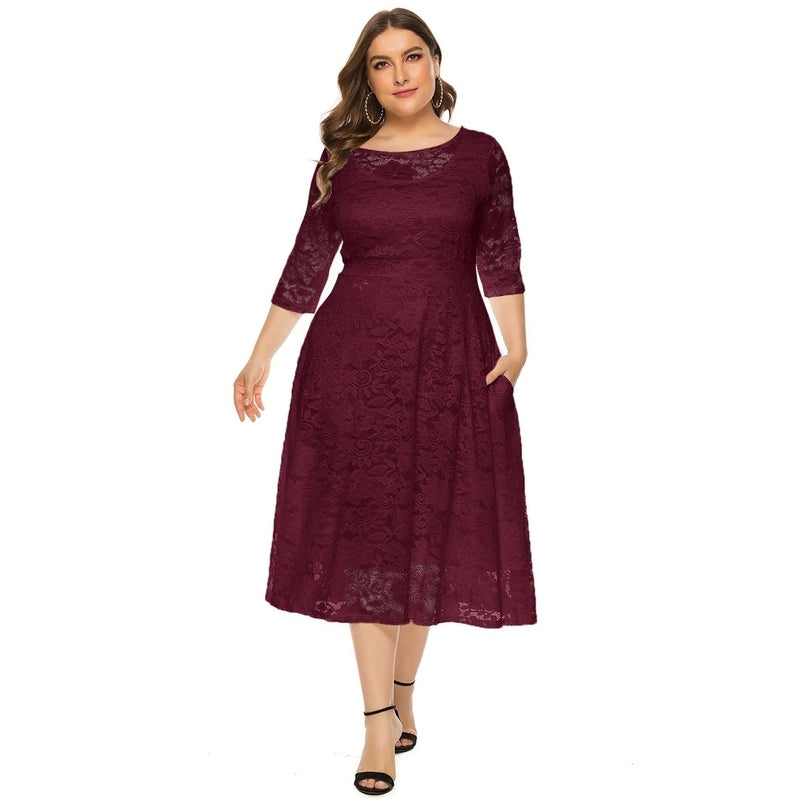 Bonjour MelbourneMidi DressesElegant Plus Size Midi Dress with Lace for Formal Events