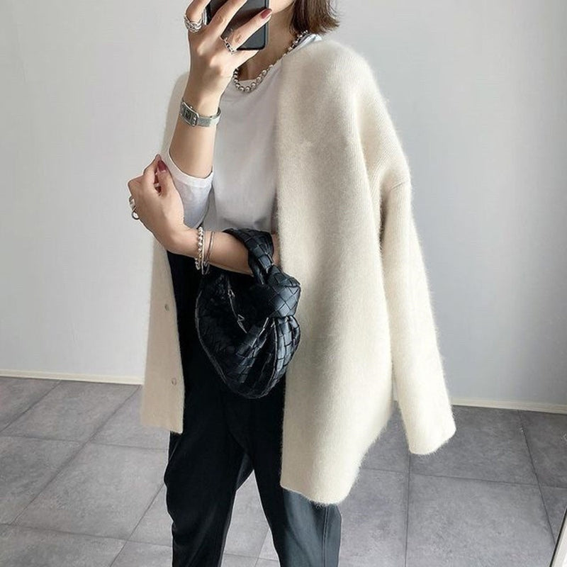 Bonjour Melbourne-Eve - Chic Cardigan for Timeless Elegance and Comfort