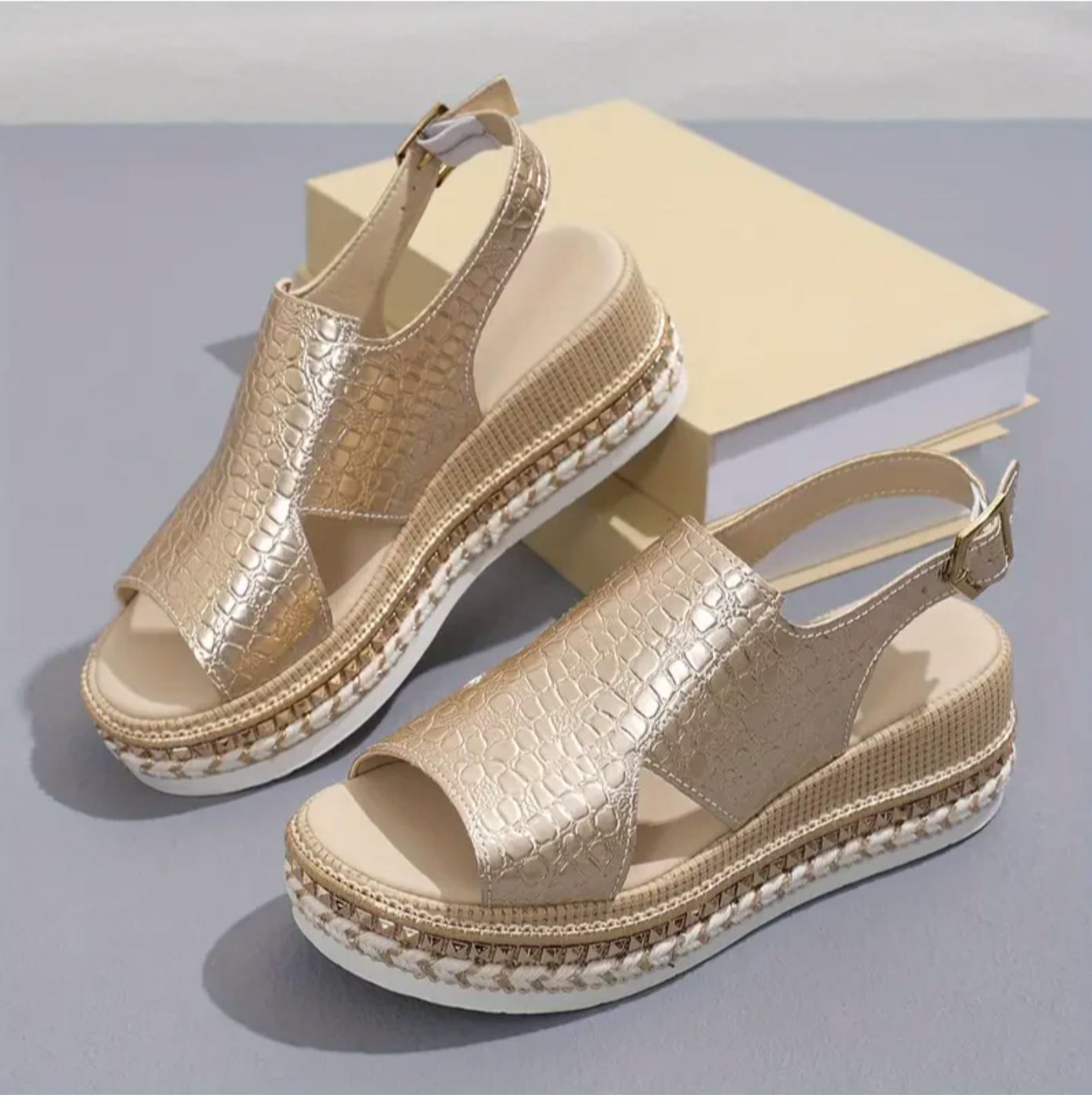 Stylish Women's Platform Sandals for Summer Comfort & Versatility 3