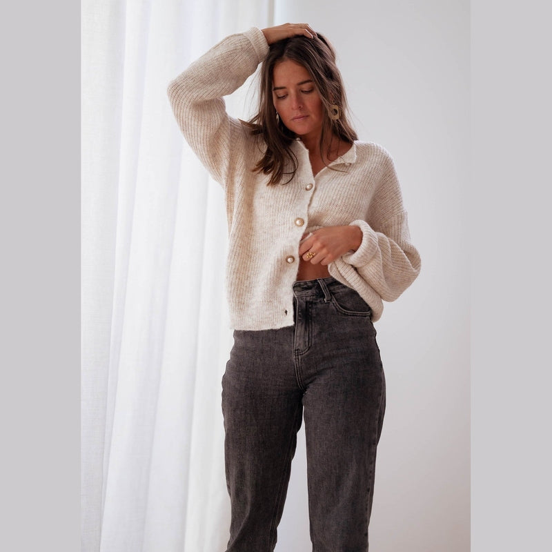 Bonjour MelbourneWomen's CardigansElegant Women's Long Black Cardigan - Versatile Layering Piece 