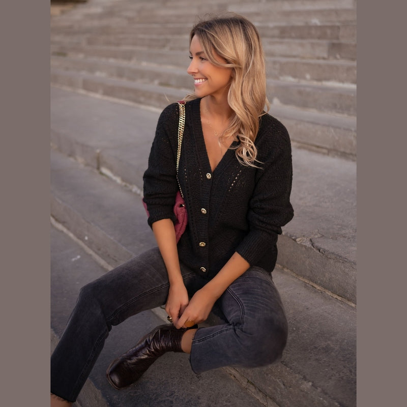 Bonjour MelbourneWomen's CardigansElegant Women's Long Cardigan for Versatile Layering 