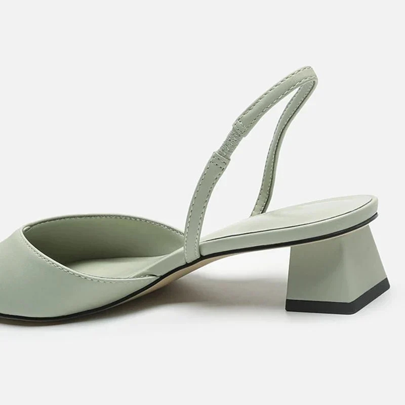 Elegant Closed-Toe Women's Sandals with Low Heel for Comfort 4