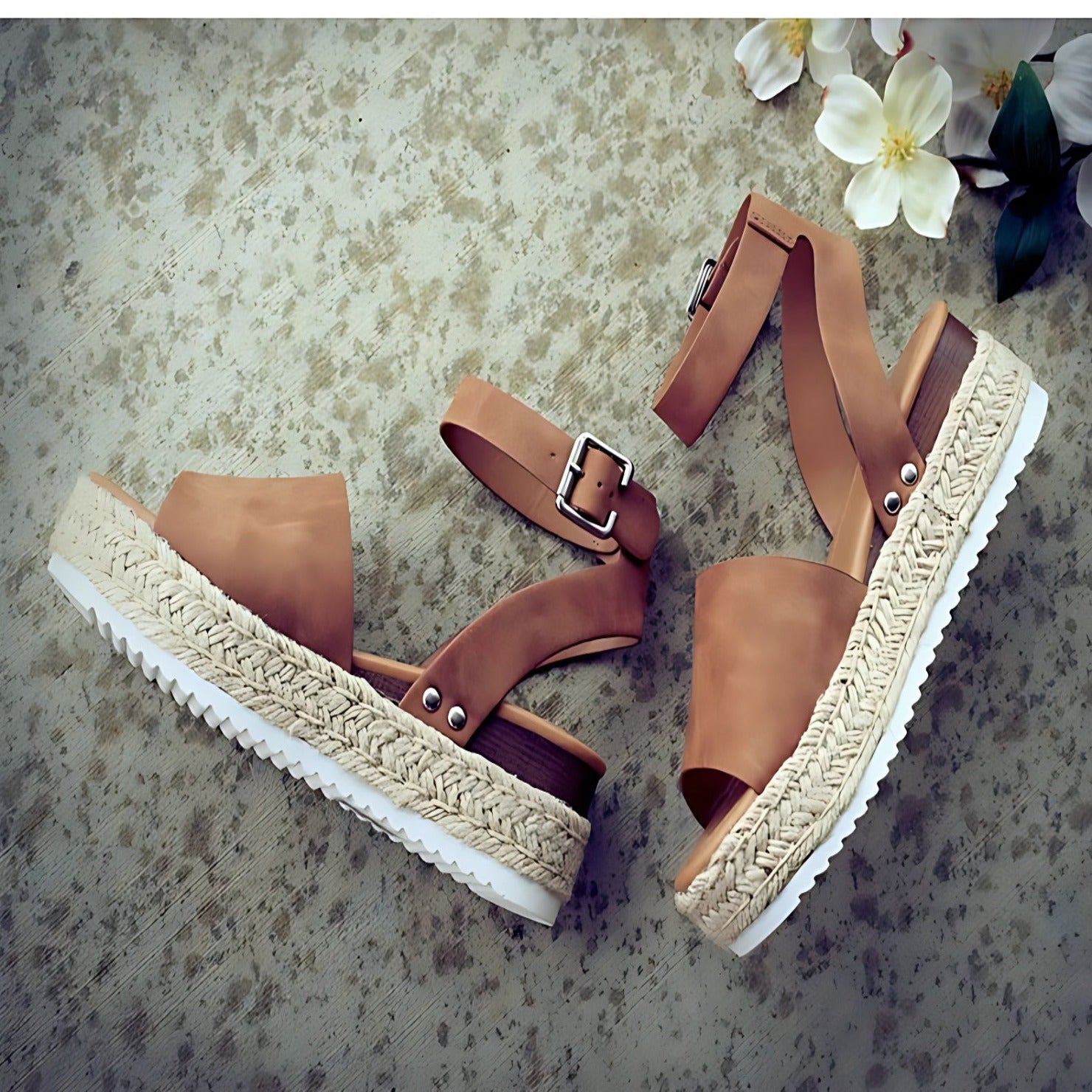 Stylish Open-Toe Platform Sandals for Women's All-Day Comfort 4