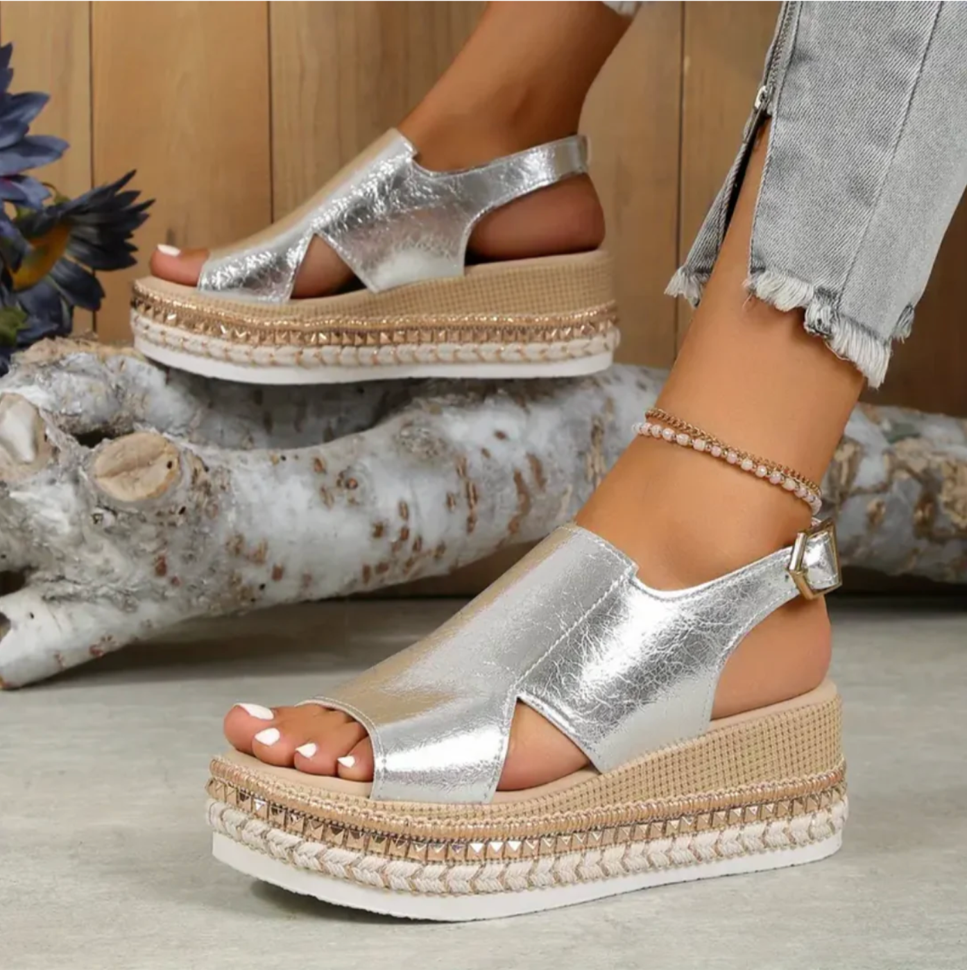Stylish Women's Platform Sandals for Summer Comfort & Versatility 4